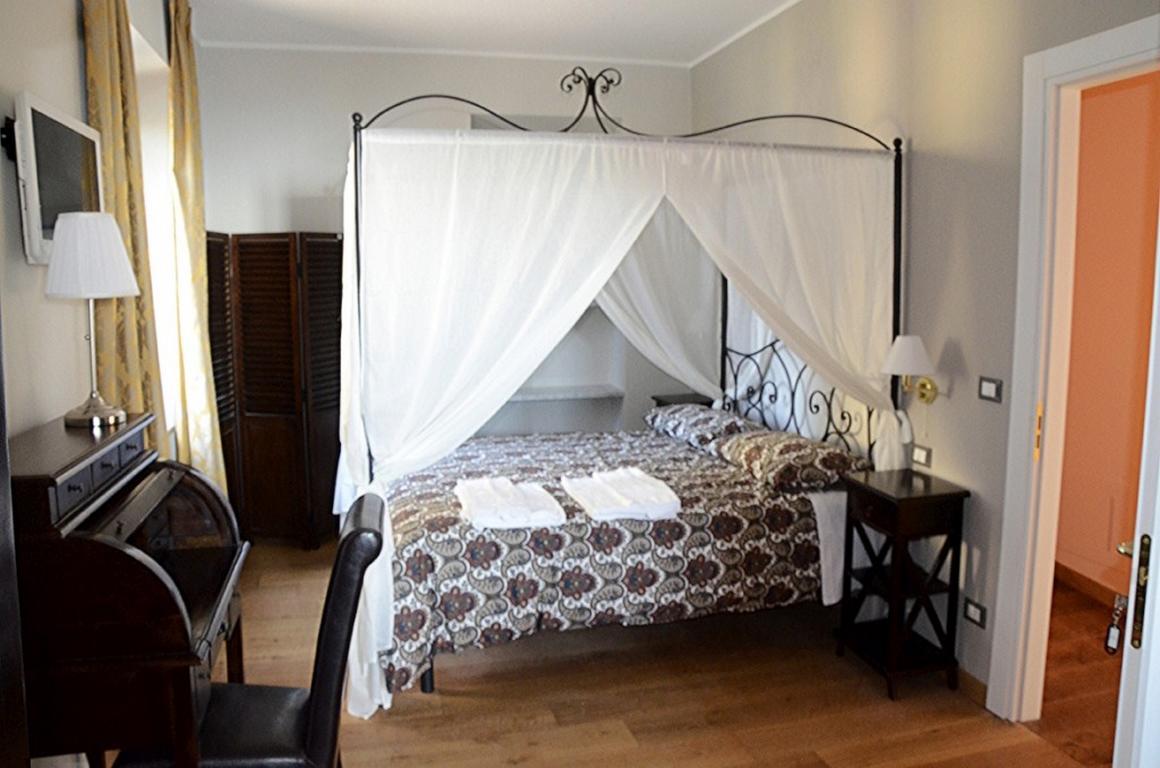 Отель Relais Ristorante Sanfront Ponzone Экстерьер фото